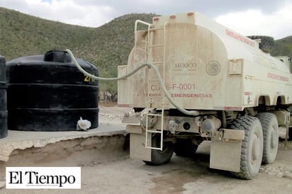 Abastecen de agua al Ejido Estanque de León