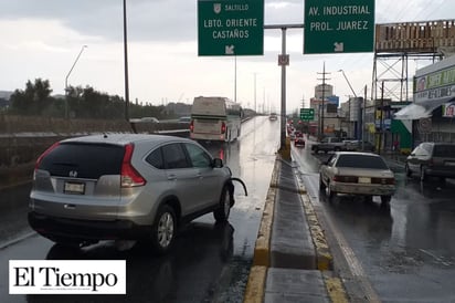 Falta de gasolina causa carambola