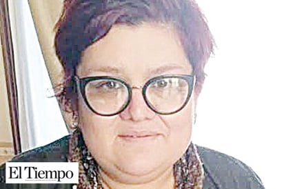 Defiende Reyes Flores a la coordinadora de programas