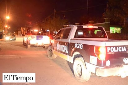 Reportan asalto en base de taxis