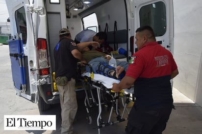 Se fractura pierna al caer de caballo