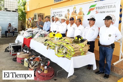 Reconocen el valor de los Bomberos