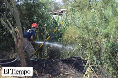 Ataca pirómano a 'tragafuegos'