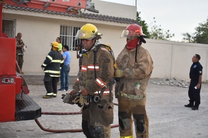 Incendio de casa activa Código Rojo