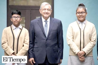 AMLO promete que se invertirán 60 mil millones en becas para estudiantes