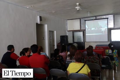 Desaíran priístas toma de protesta de su líder nacional, ‘Alito’ Moreno