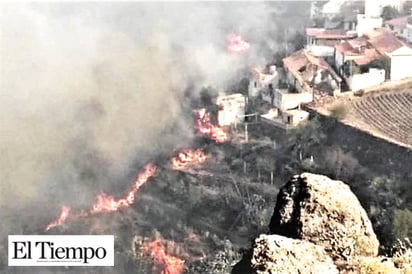 9 mil personas son evacuados por incendio en la isla española de Gran Canaria