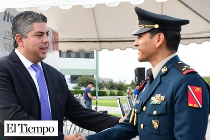 Asiste Paredes a conmemoración de la hazaña de los Niños Héroes