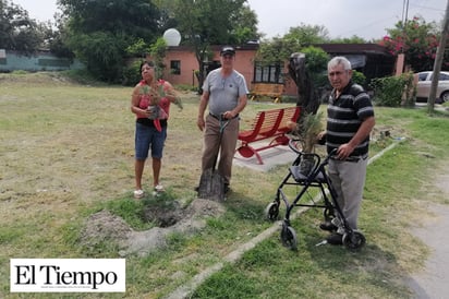 Dan manita de gato a Plaza de Jubilados