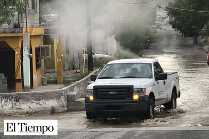 Fumigan en colonia San José