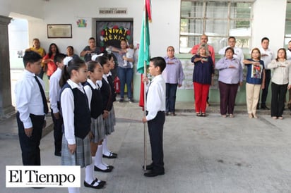 Celebran evento cívico en Primaria ‘Benito Juárez’