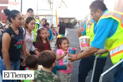 Llevó Dr. Vagón cine a los niños