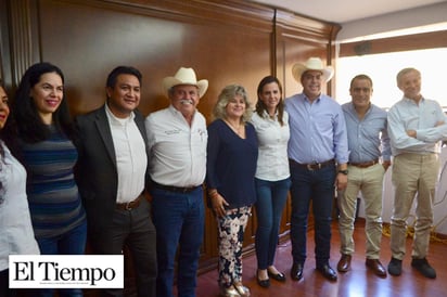 Trabaja ‘Lencho’ Siller en paradero gastronómico