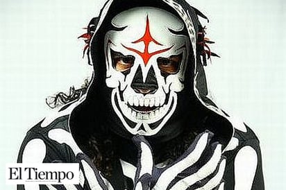 La Parka sale del quirófano