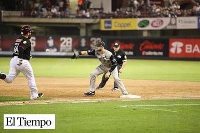 Tomateros pegan primero