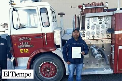 Unidad de bomberos en aduana mexicana