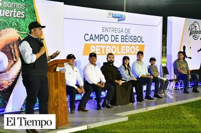 Entrega Paredes nuevo campo a club petroleros