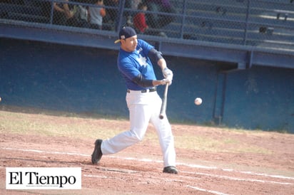 Gallos “encala” a Rojos