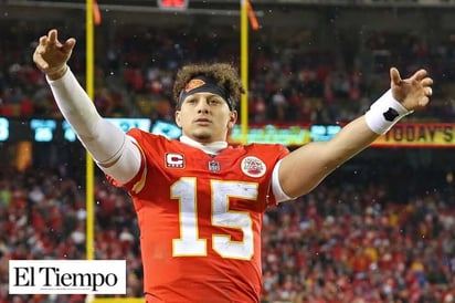 Pat Mahomes de nuevo a la actividad