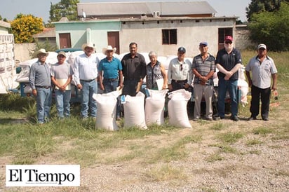 Negro panorama para productores del campo