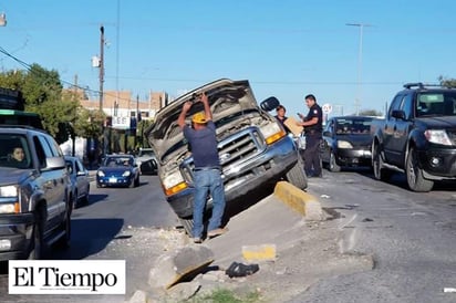 Casi maromea en el San José