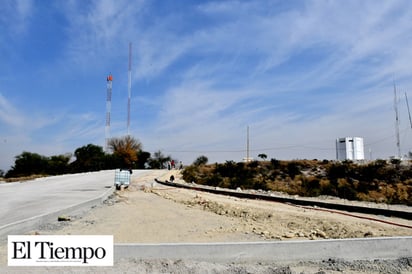 Pavimentan acceso a la Loma de la Bartola