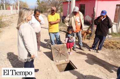 Visita Gladys a familias de ejidos