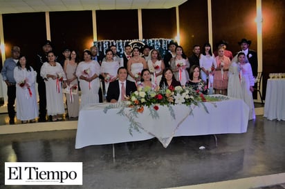 Invitan a parejitas a contraer nupcias