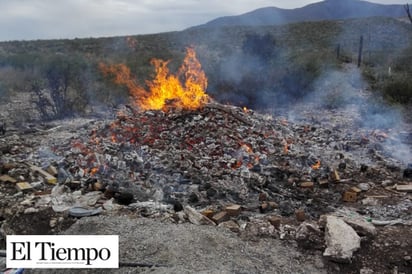 QUEMABAN TARIMAS Y SE ASUSTARON VECINAS