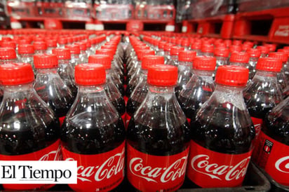 Coca Cola no quiere dejar de usar botellas de plástico