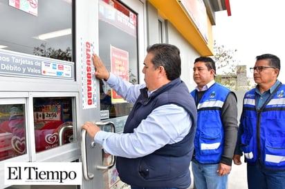 Clausuran tienda de conveniencia