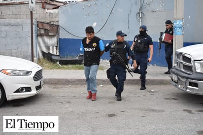 FRUSTRAN POLICÍAS ROBO A VEHÍCULO