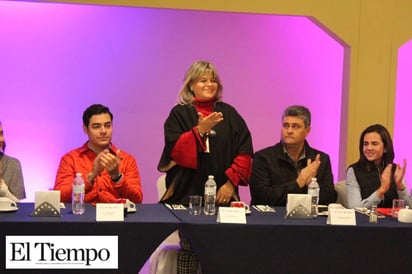 Asiste Gladys Ayala  a reunión de turismo