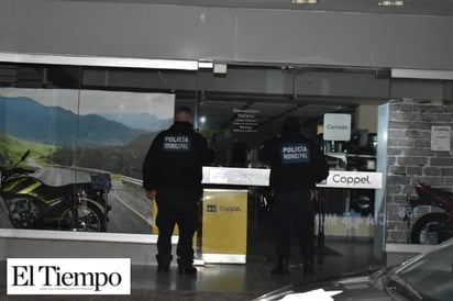 MOVILIZA A POLICÍAS ALARMA DE COPPEL