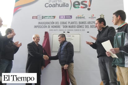 Entrega Riquelme obras educativas,  sociales y a productores del campo