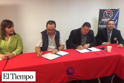 Firman convenio CANACINTRA y CEUC