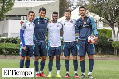 Cruz Azul presume refuerzos