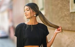 ¡Aquí te presentamos cuatro ingredientes que son la clave para mantener tu melena espectacular y prevenir la caída del cabello!