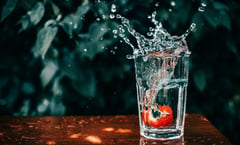 ¿Cómo desinfectar agua para beber?
