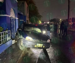 Conductora ignora alto y provoca choque en Ampliación Independencia de Monclova
