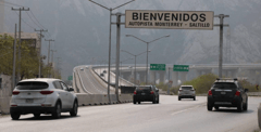 Ante los atascos en la autopista Saltillo-Monterrey, resulta inútil cambiar el vuelo como estrategia política
