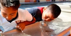Rechaza SEDU Coahuila que los estudiantes beban agua contaminada