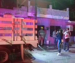 Voraz incendio consume vivienda en colonia Primero de Mayo de Monclova 