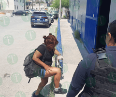 Jovencita escupe comida de vendedor en Monclova