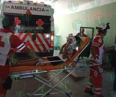 Tres menores resultaron heridos en volcadura en Castaños