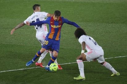 Real Madrid se lleva el clásico ante Barcelona