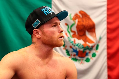 "Canelo" Álvarez contra Saunders Bate