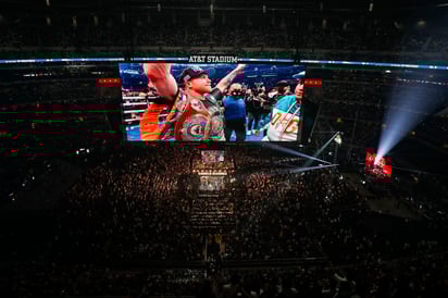 "Canelo" Álvarez contra Saunders Bate