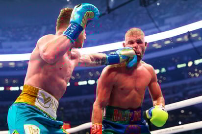 "Canelo" Álvarez contra Saunders Bate