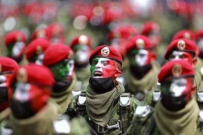 AMLO y presidente de Cuba encabezan desfile por el Día de la Independencia de México